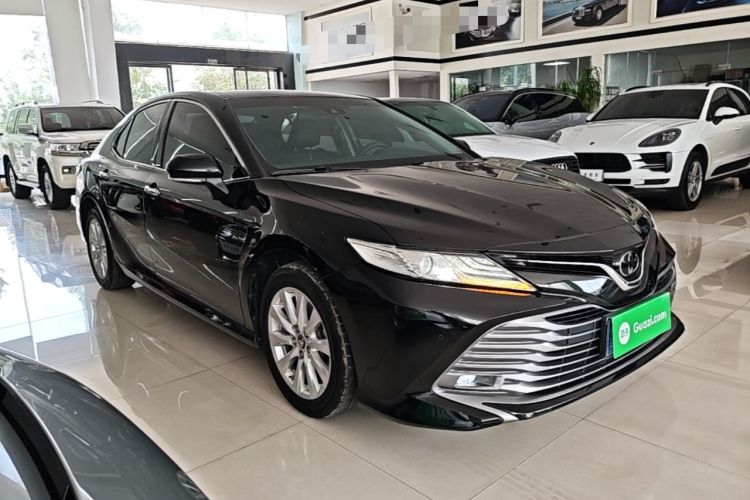 Used Toyota Camry 2018 2.0G Luxury Edition Front Right 45 Deg