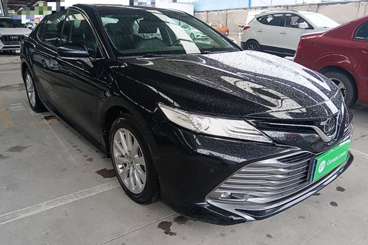 Used Toyota Camry 2018 2.0G Luxury Edition Front Right 45 Deg
