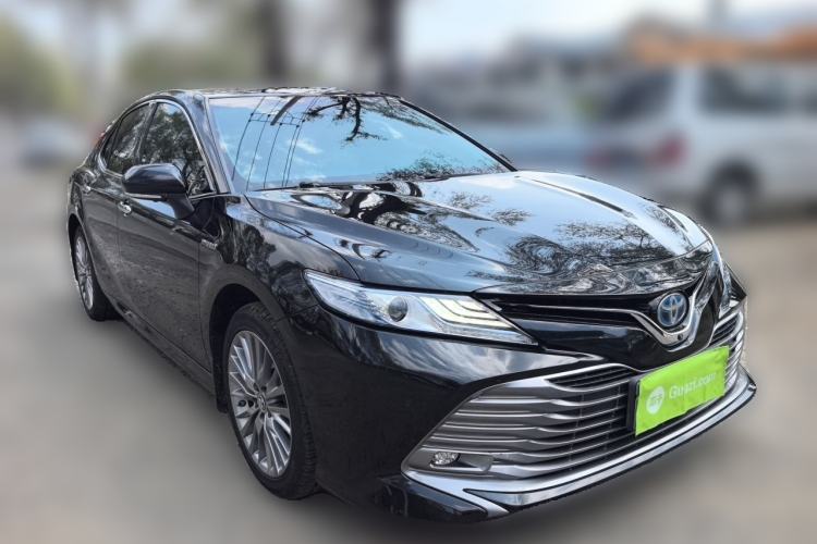 Used Toyota Camry 2018 Dual-Engine 2.5 HG Luxury Edition Front Right 45 Deg