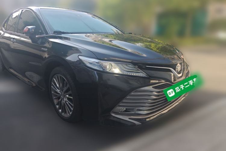 Used Toyota Camry 2018 Dual-Engine 2.5 HG Luxury Edition Front Right 45 Deg