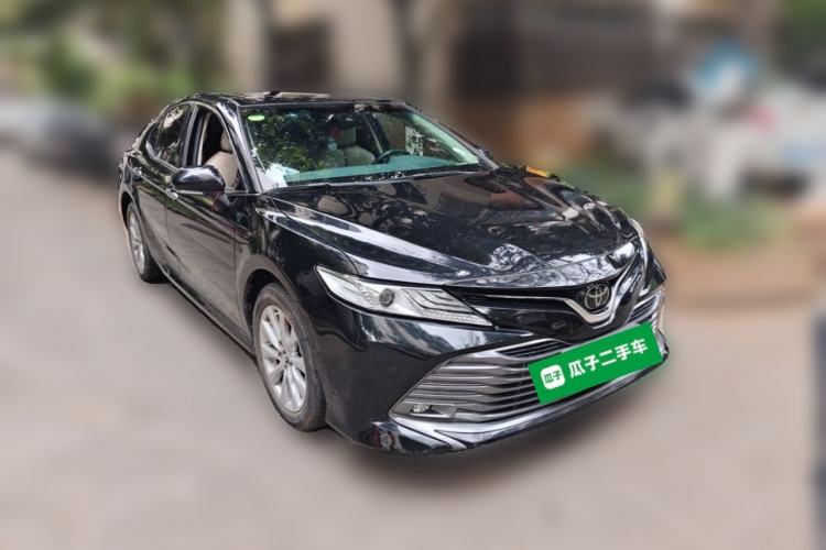 Used Toyota Camry 2018 2.0G Luxury Edition Front Right 45 Deg
