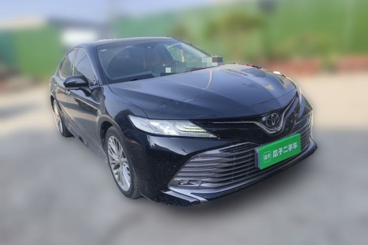 Used Toyota Camry 2018 2.5G Luxury Edition Front Right 45 Deg