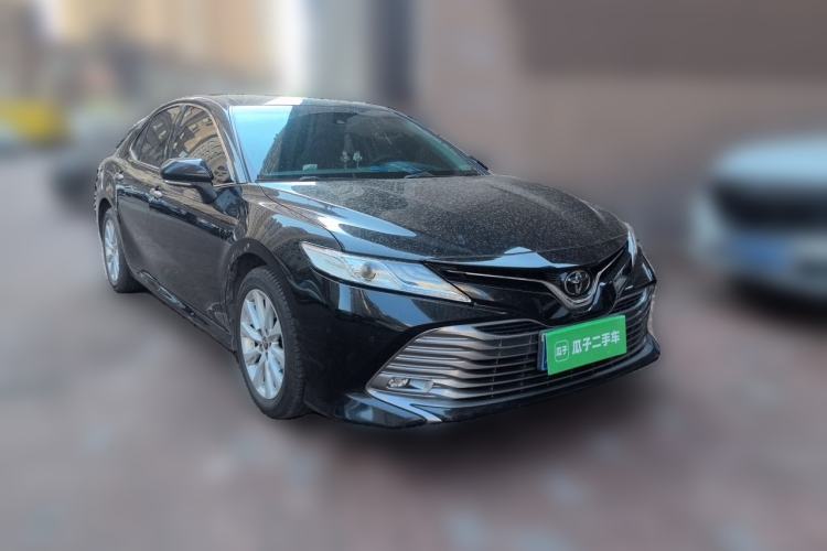 Used Toyota Camry 2018 2.0G Luxury Edition Front Right 45 Deg