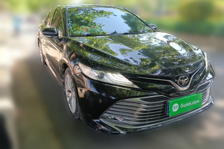 Used Toyota Camry 2018 2.5G Luxury Edition Front Right 45 Deg