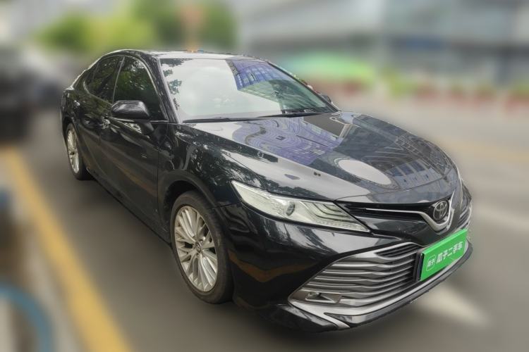 Used Toyota Camry 2018 2.5G Luxury Edition Front Right 45 Deg