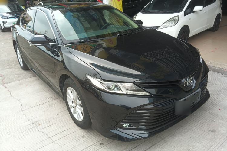 Used Toyota Camry 2018 2.0E Elite Edition Front Right 45 Deg
