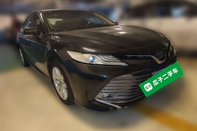 Used Toyota Camry 2018 2.0G Luxury Edition Front Right 45 Deg