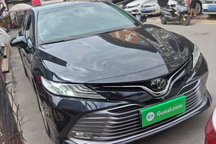 Used Toyota Camry 2018 2.0G Luxury Edition Front Right 45 Deg