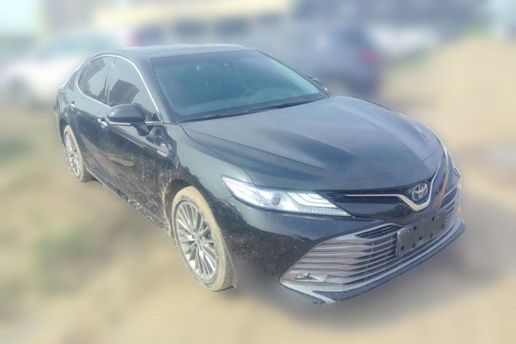Used Toyota Camry 2018 Dual-Engine 2.5 HG Luxury Edition Front Right 45 Deg