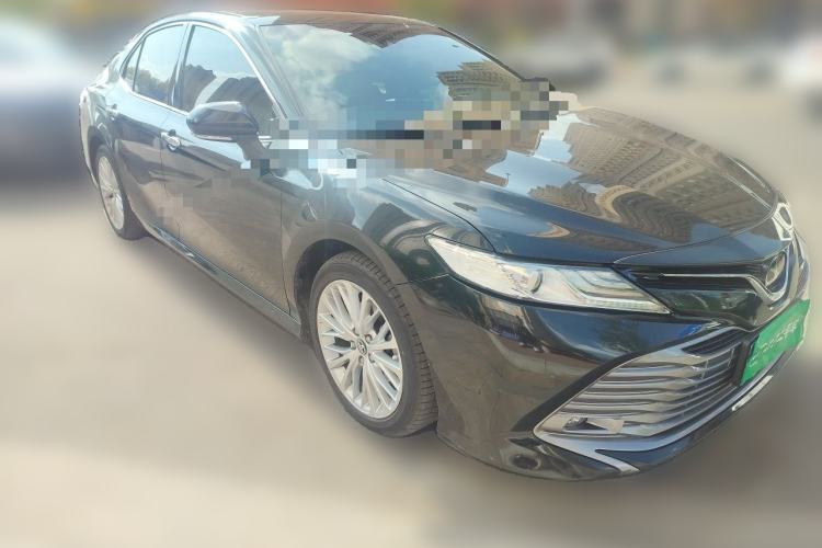 Used Toyota Camry 2018 2.5G Luxury Edition Front Right 45 Deg