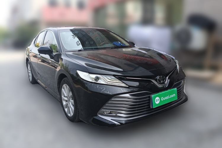 Used Toyota Camry 2018 2.0G Luxury Edition Front Right 45 Deg
