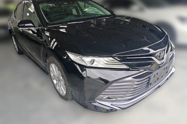 Used Toyota Camry 2018 2.0G Luxury Edition Front Right 45 Deg
