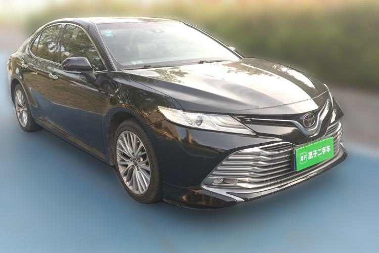 Used Toyota Camry 2018 2.5G Luxury Edition Front Right 45 Deg