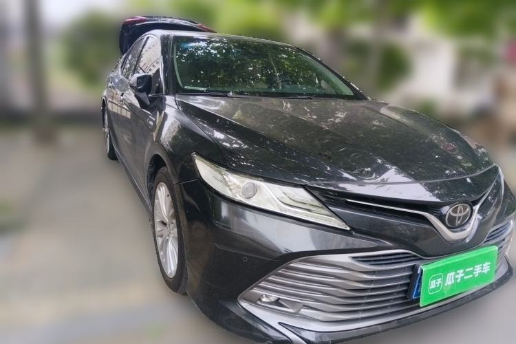 Used Toyota Camry 2018 2.5G Luxury Edition Front Right 45 Deg