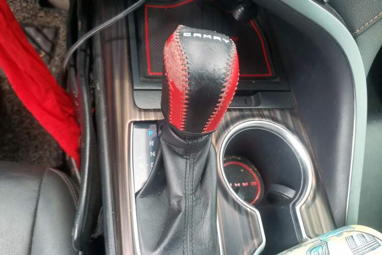 Used Toyota Camry 2018 2.0G Luxury Edition Gear Lever
