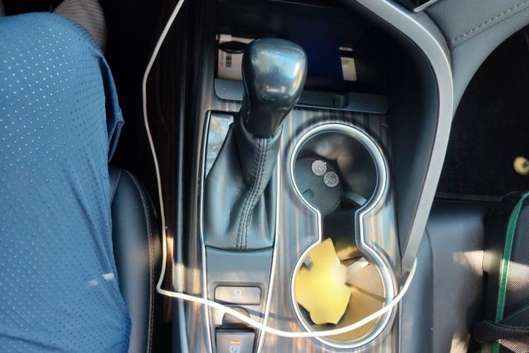 Used Toyota Camry 2018 2.0G Luxury Edition Gear Lever