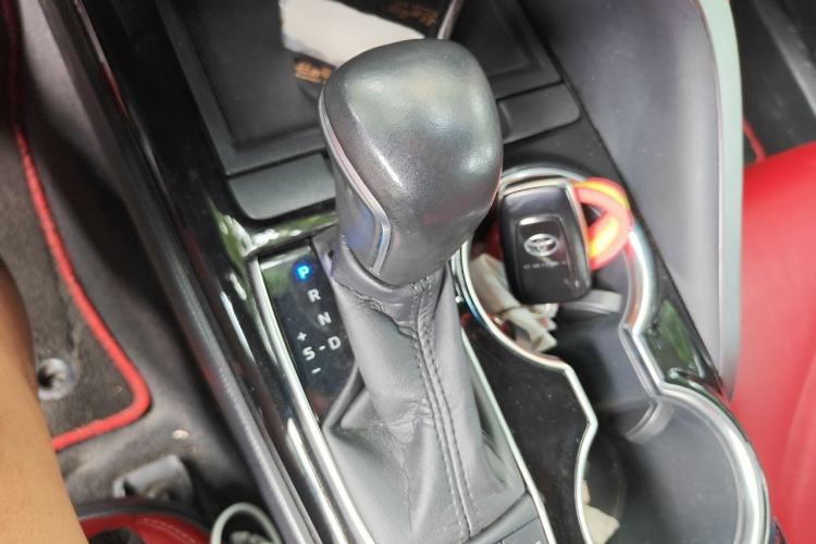 Used Toyota Camry 2018 2.5S Fēngshàng Edition Gear Lever