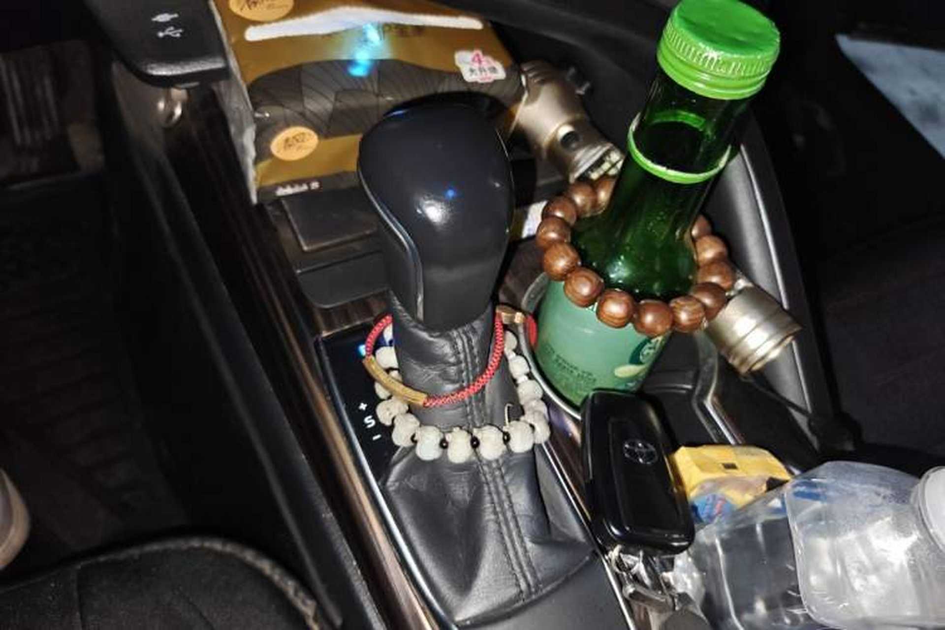 Used Toyota Camry 2018 2.0G Luxury Edition Gear Lever
