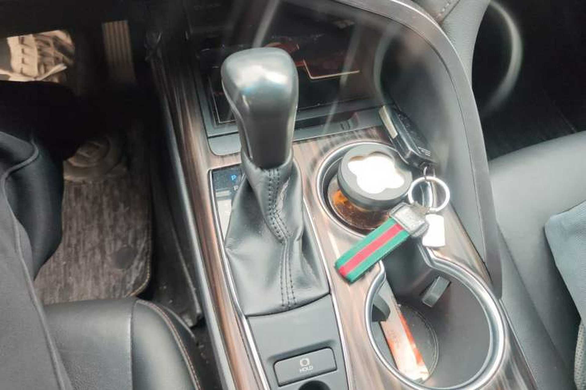 Used Toyota Camry 2018 2.0G Luxury Edition Gear Lever