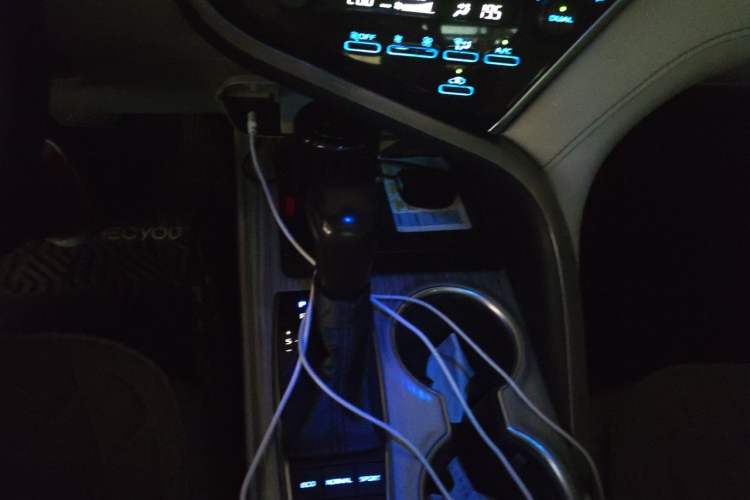 Used Toyota Camry 2018 Dual-Engine 2.5 HG Luxury Edition Gear Lever