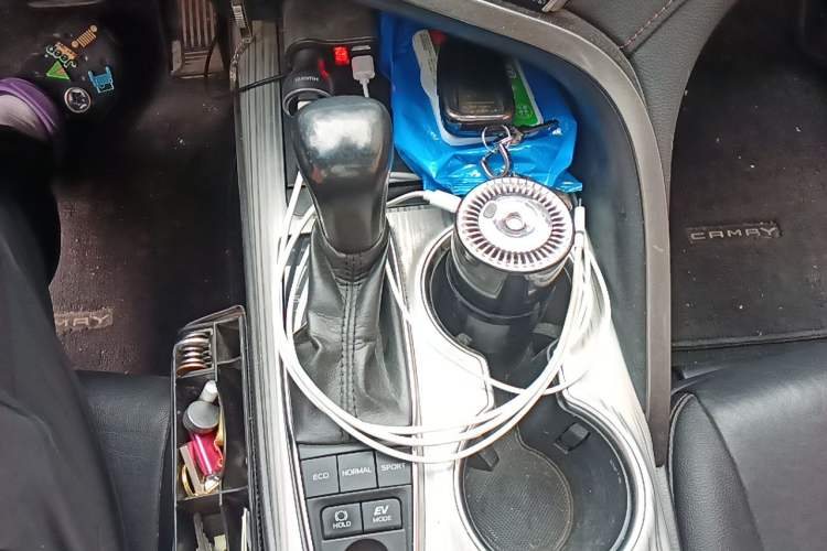 Used Toyota Camry 2018 Dual-Engine 2.5 HG Luxury Edition Gear Lever