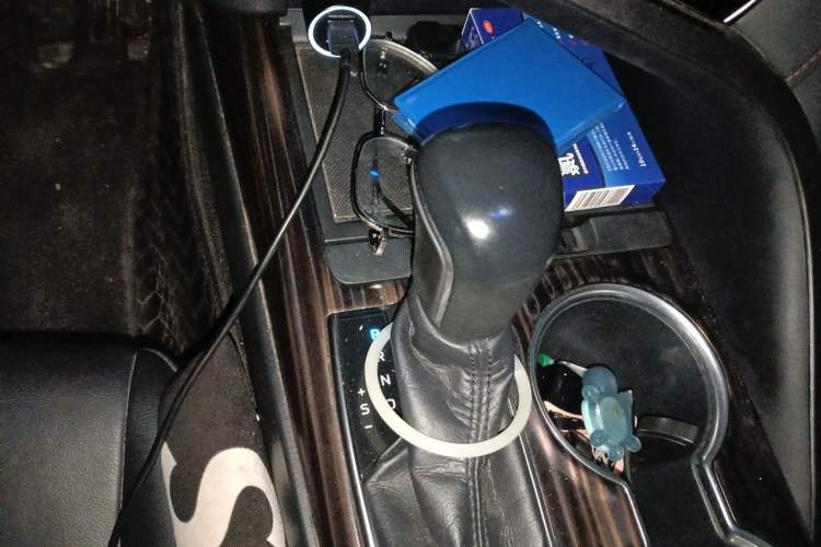 Used Toyota Camry 2018 2.0G Luxury Edition Gear Lever