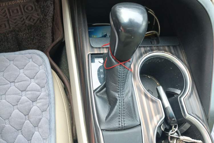 Used Toyota Camry 2018 2.0G Luxury Edition Gear Lever