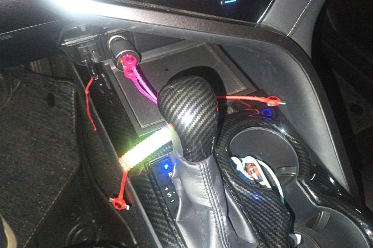 Used Toyota Camry 2018 2.5S Fēngshàng Edition Gear Lever