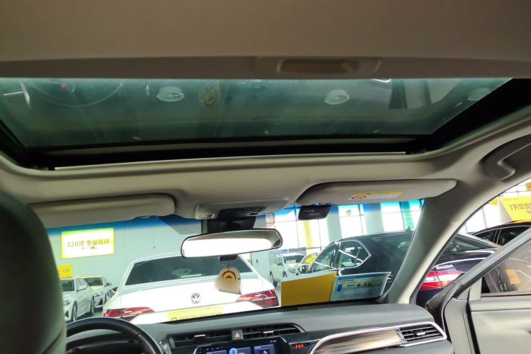 Used Toyota Camry 2018 2.0G Luxury Edition Headliner