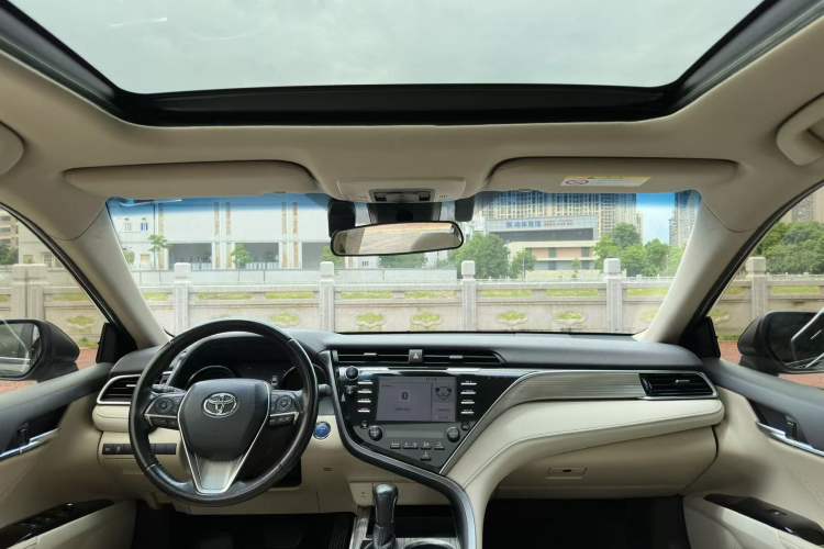 Used Toyota Camry 2018 Dual-Engine 2.5 HG Luxury Edition Headliner