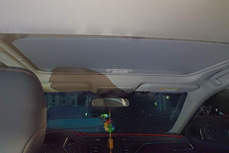 Used Toyota Camry 2018 2.0G Luxury Edition Headliner