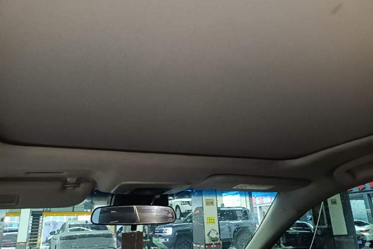Used Toyota Camry 2018 2.5G Luxury Edition Headliner