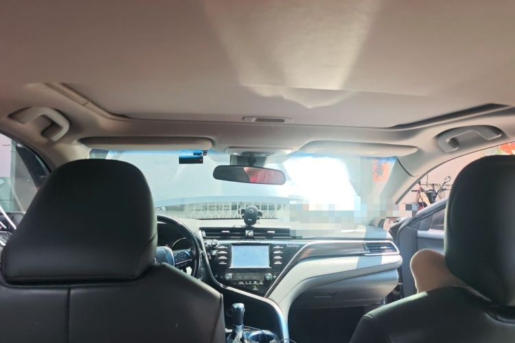 Used Toyota Camry 2018 2.0G Luxury Edition Headliner