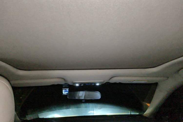 Used Toyota Camry 2018 Dual-Engine 2.5 HG Luxury Edition Headliner