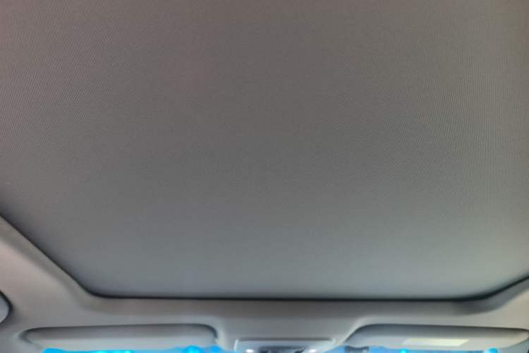 Used Toyota Camry 2018 Dual-Engine 2.5 HG Luxury Edition Headliner