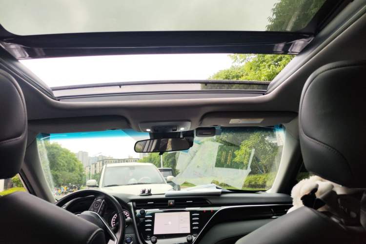 Used Toyota Camry 2018 2.5G Luxury Edition Headliner