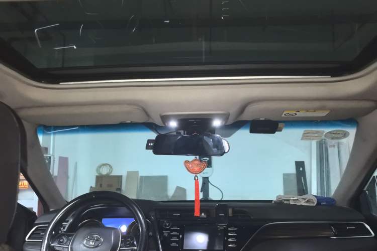 Used Toyota Camry 2018 2.0G Luxury Edition Headliner