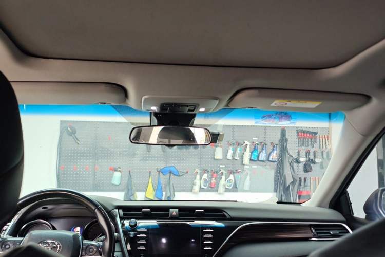 Used Toyota Camry 2018 2.5G Luxury Edition Headliner