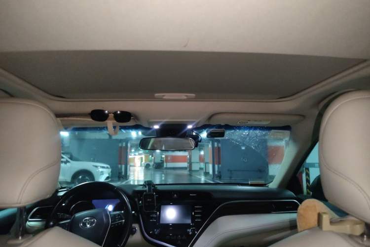 Used Toyota Camry 2018 2.0G Luxury Edition Headliner