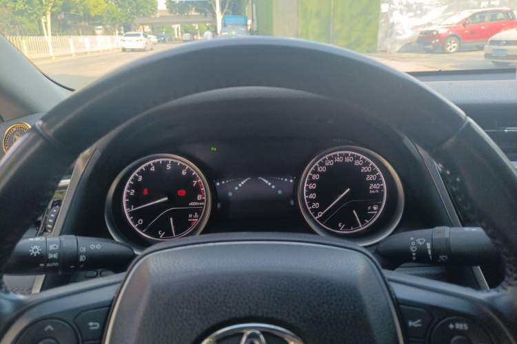Used Toyota Camry 2018 2.0G Luxury Edition Instrument Cluster