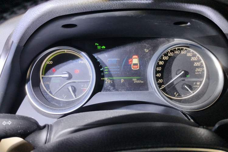 Used Toyota Camry 2018 Dual-Engine 2.5 HG Luxury Edition Instrument Cluster