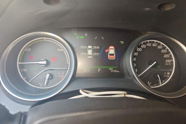 Used Toyota Camry 2018 Dual-Engine 2.5 HG Luxury Edition Instrument Cluster