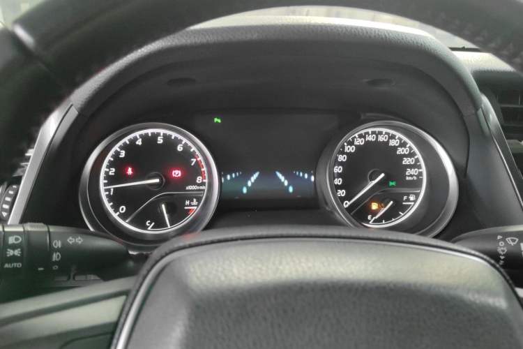 Used Toyota Camry 2018 2.5G Luxury Edition Instrument Cluster