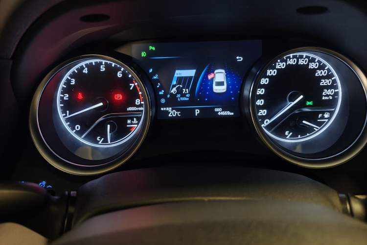 Used Toyota Camry 2018 2.0G Luxury Edition Instrument Cluster