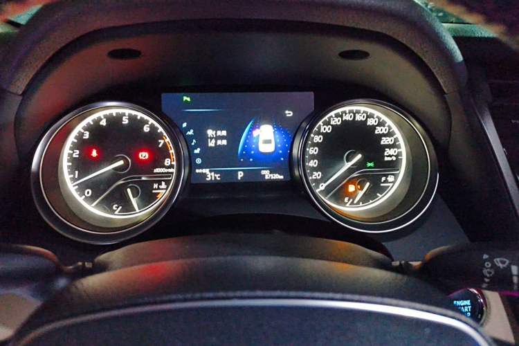 Used Toyota Camry 2018 2.5G Luxury Edition Instrument Cluster