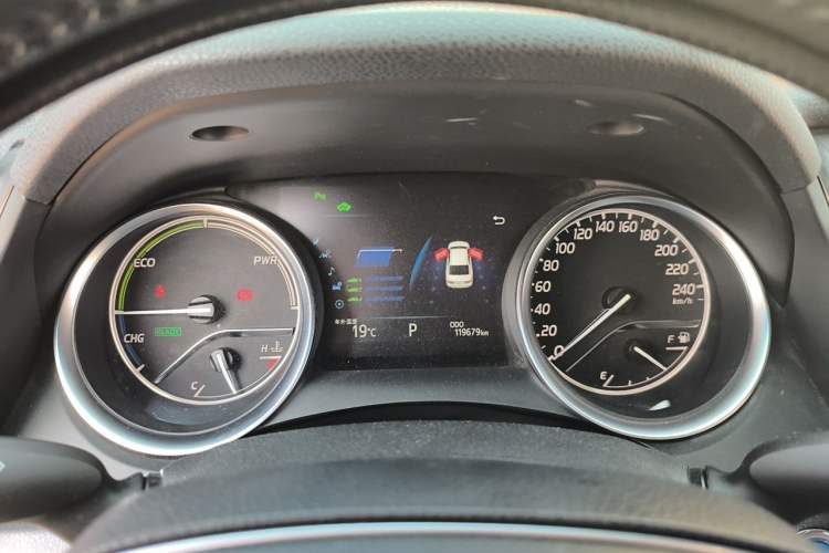 Used Toyota Camry 2018 Dual-Engine 2.5 HG Luxury Edition Instrument Cluster