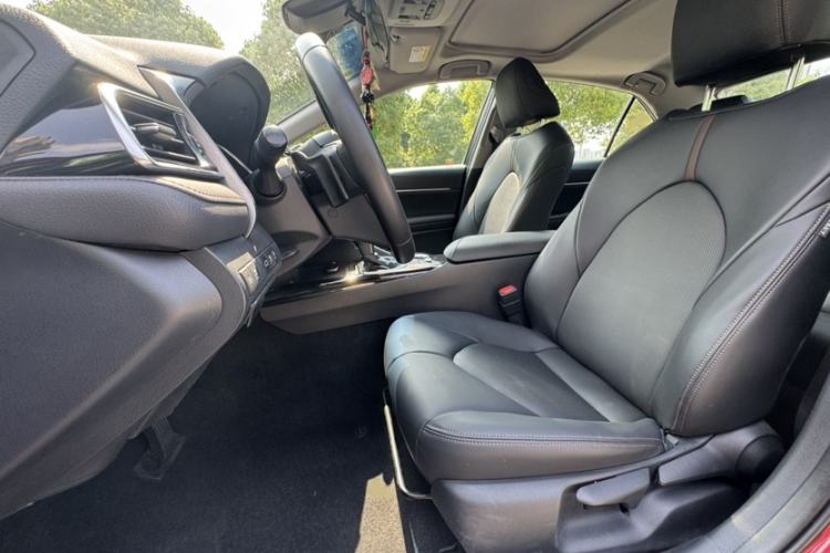 Used Toyota Camry 2018 2.0S FENGSHANG Edition Interior 1