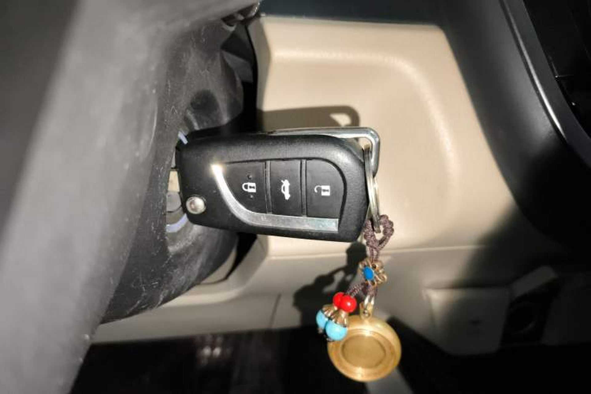Used Toyota Camry 2018 2.0E Elite Edition Interior 1