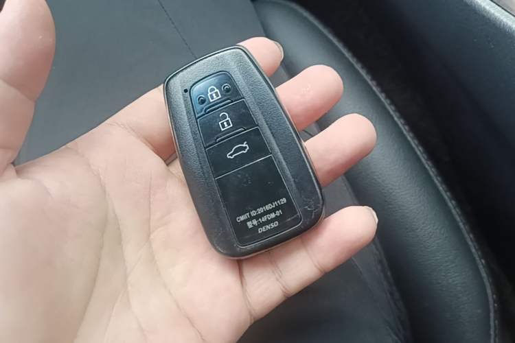 Used Toyota Camry 2018 2.5G Luxury Edition Interior 1
