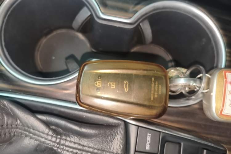 Used Toyota Camry 2018 2.5G Luxury Edition Interior 1